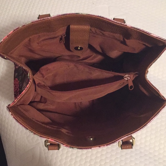 Gorgeous floral purse - Picture 4 of 4